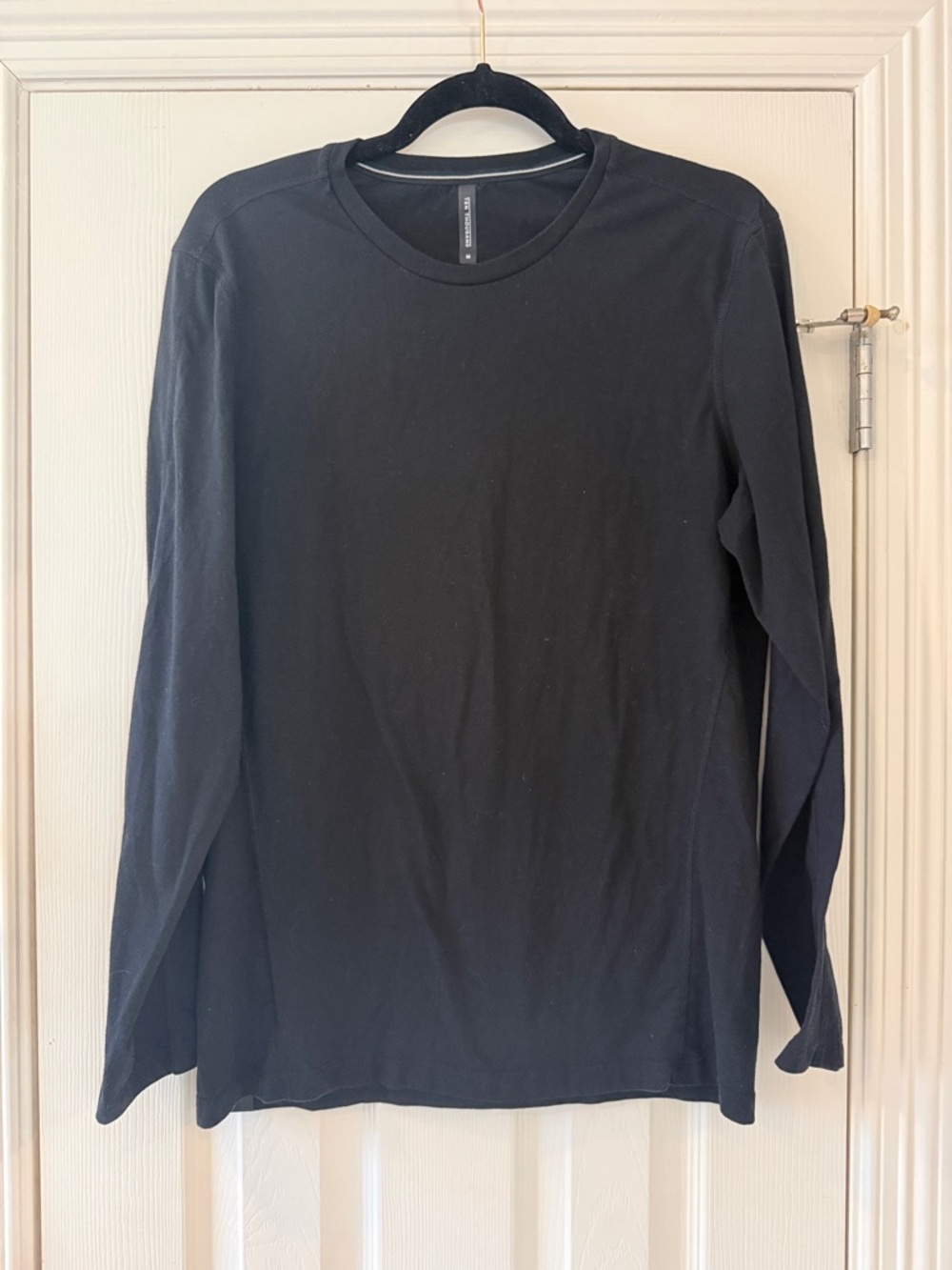 Ten Thousand Black Long-Sleeve Crewneck Shirt